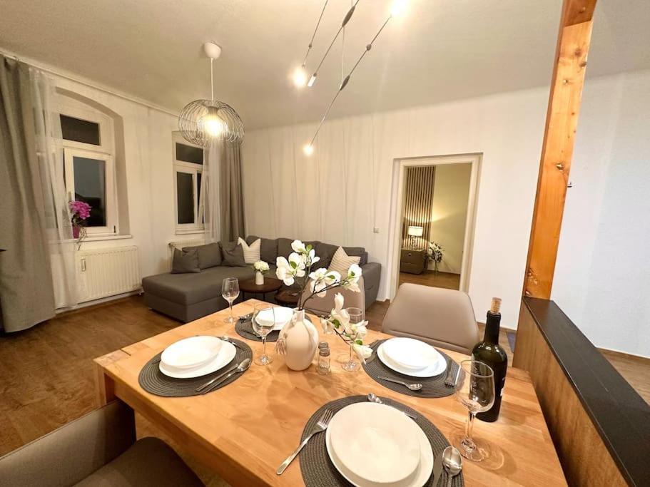 Modern Eingerichtete Wohnung Im Stadtzentrum Zittau Kostenloser Parkplatz ภายนอก รูปภาพ